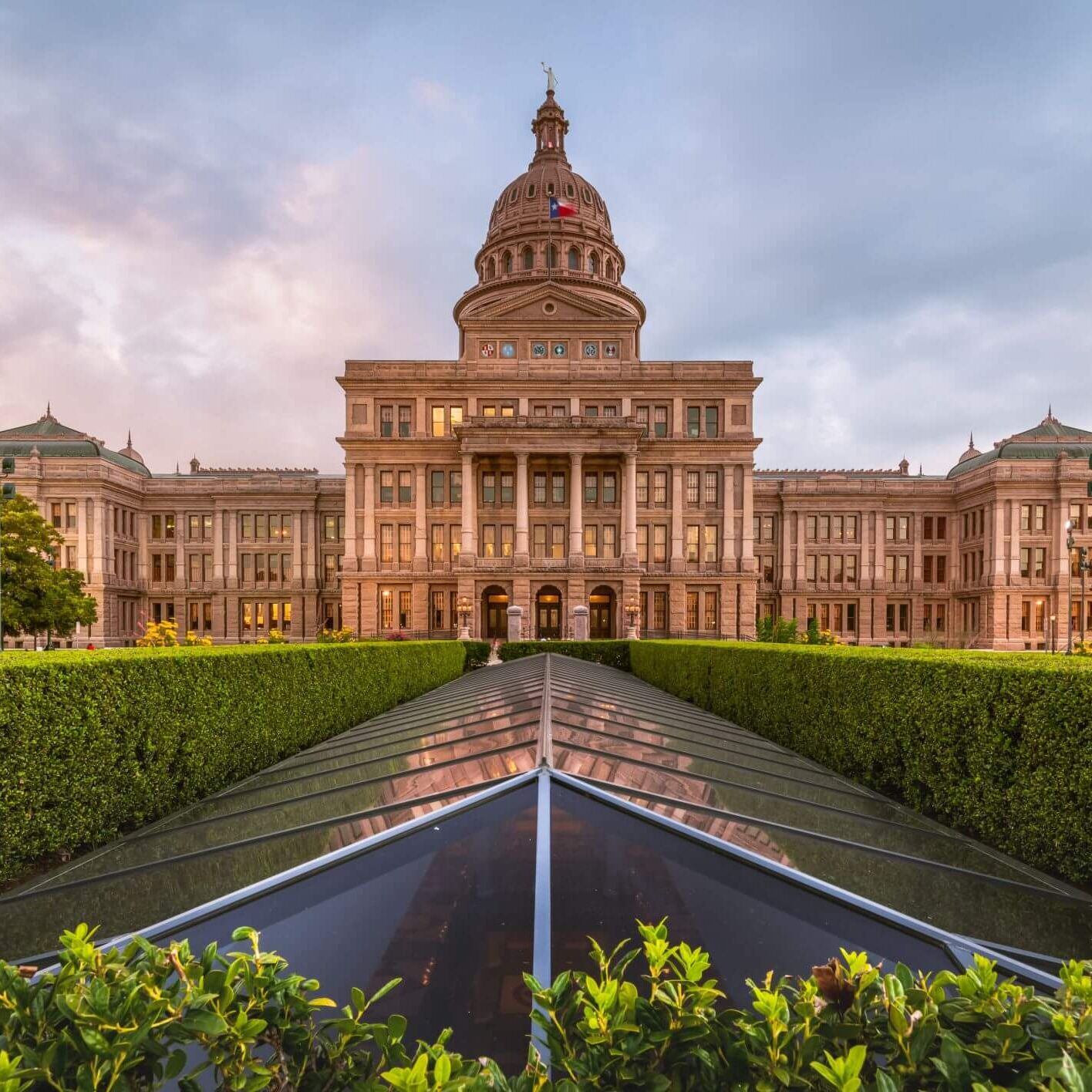 Texas-capitol-building-5734ce793df78c6bb0f78df6